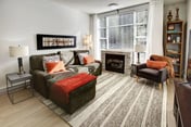 Bright Upper Vill 1BR:2 Min Walk to Gondola, Fireplace, Sleeps 4!