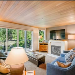 Mountain Escape: 2BR Family Friendly, Pool, Hot tub, 5 mins to Village!
