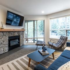 The Aspens 1BRM: Ski-In/Ski-Out, Hot Tub, Fireplace-Sleeps 4!