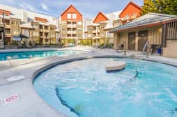 Cozy Creekside 1BR:Steps to Creekside Gondola, Fireplace, Hot Tub! - Image 3