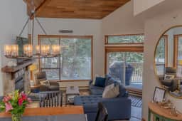 Bright Creekside 2BR:Walk to Creekside Gondola, Fireplace, Sleeps 7! - Image 5
