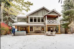 Luxury 5BR Home:Sleeps 10, Private Hot Tub, Fireplace-Near Vill w/ Free Parking - Image 5