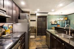 Upper Vill 1BRM:Walk to Ski-In/Out, Fireplace, Hot Tub, Sleeps 4! - Image 5