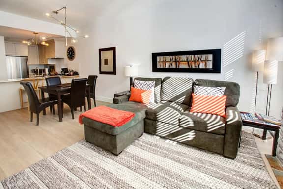 Bright Upper Vill 1BR:2 Min Walk to Gondola, Fireplace, Sleeps 4! - Image 1