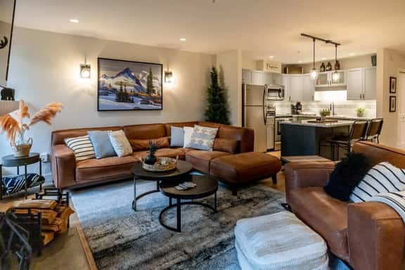 Upper Vill 3BRM:Walk to Gondola, Fireplace, Family Friendly:Sleeps 5! - Image 1