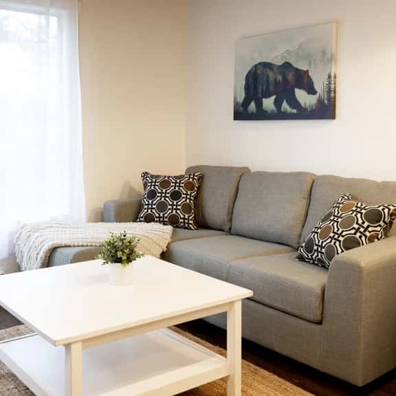Cozy 1BR & Loft: Sleeps 4, Walk to Mtn. and Lake - Image 1